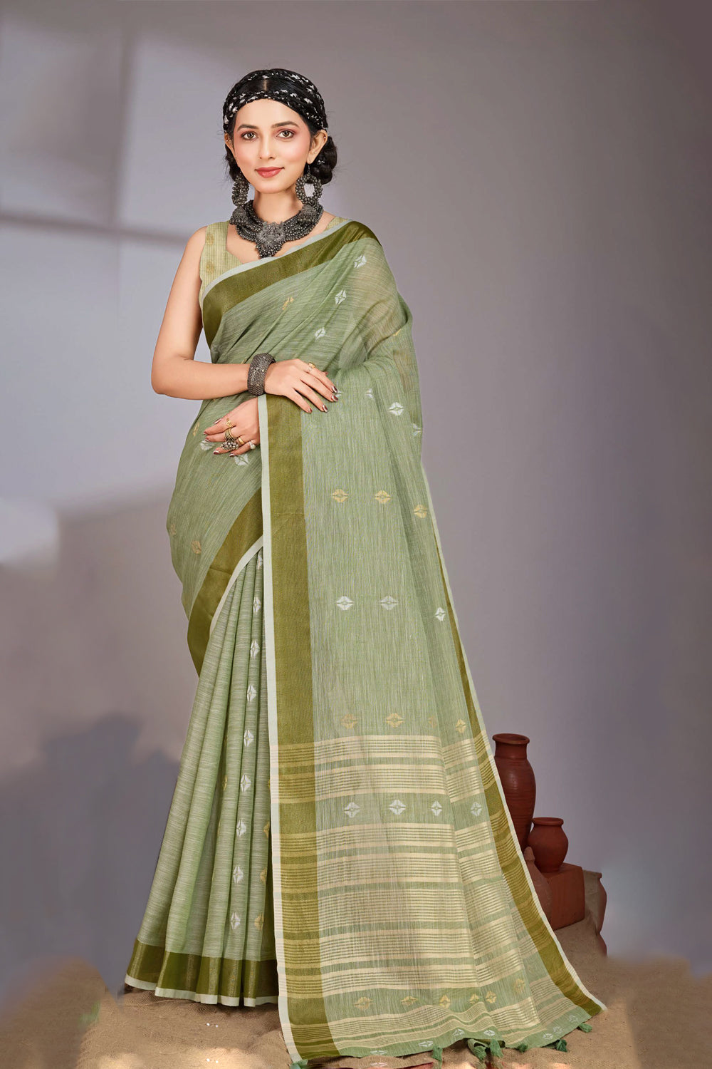 Cotton Jari Border With Resham Motifs