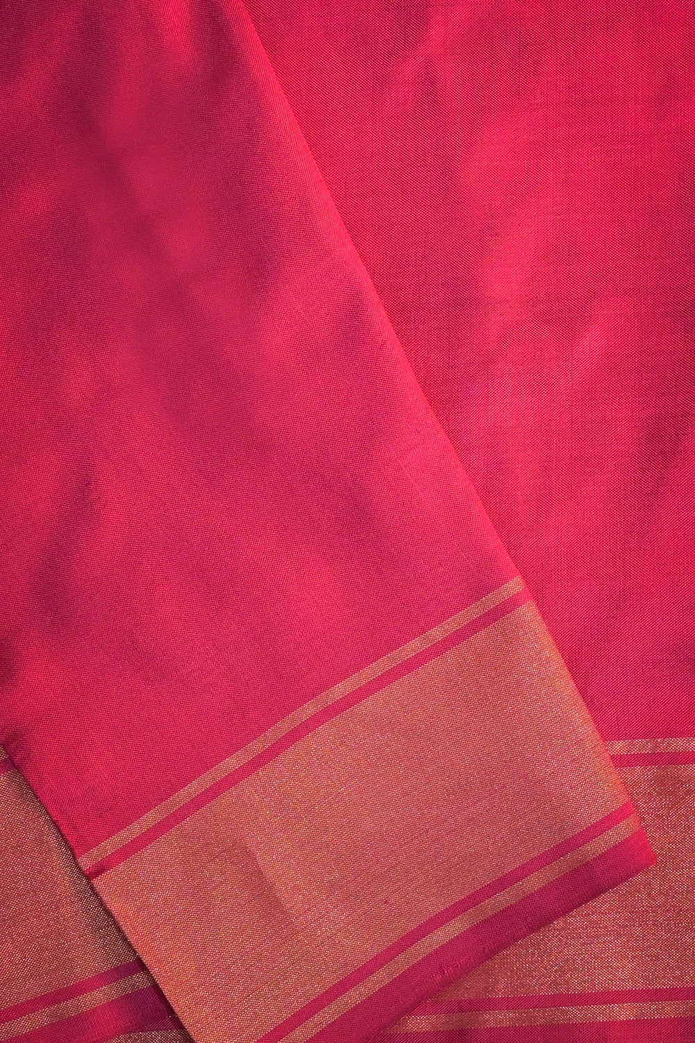 Ikkat Patola Tie And Dye Weave With White Coloured Skirt Border