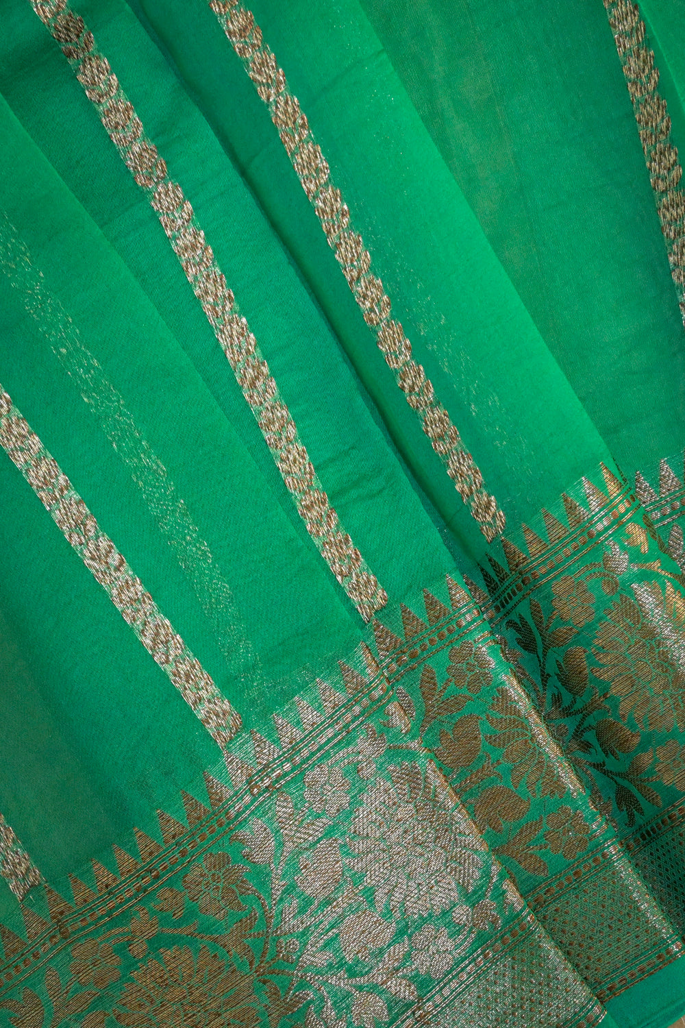 Organza Woven Antique Jari Motifs With Self Matching