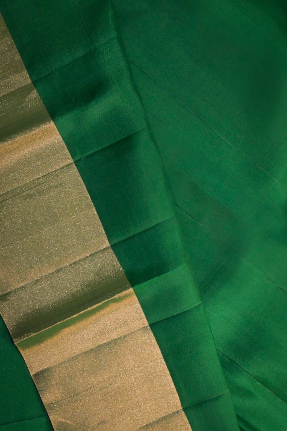 Soft Silk Woven Jari Motifs With Double Border