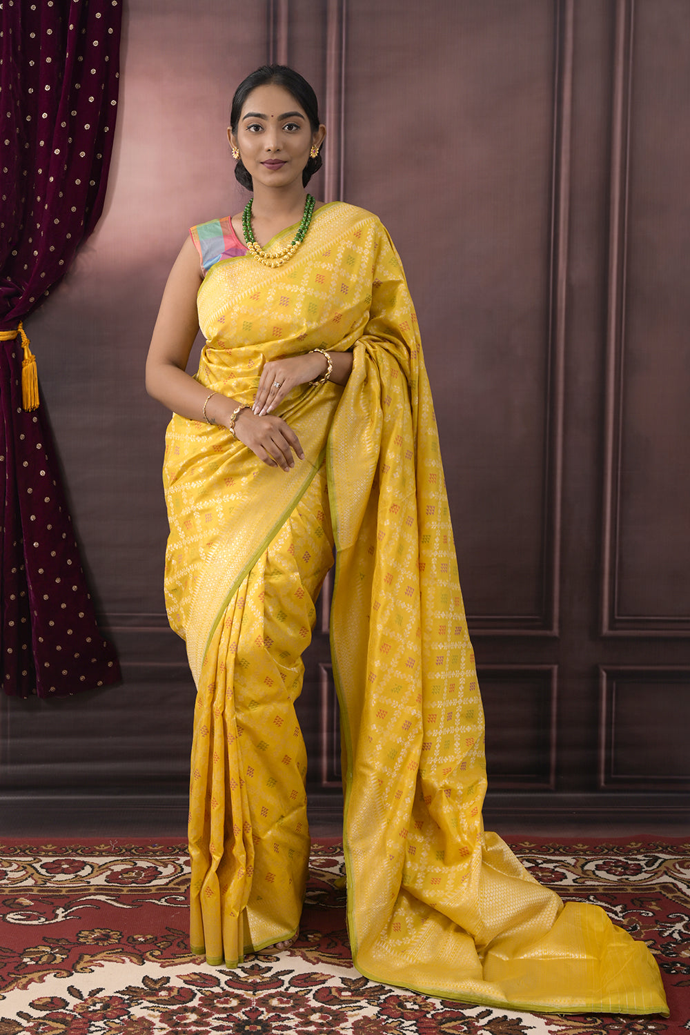 Banarasi Woven All Over Jaal With Triangular Motifs