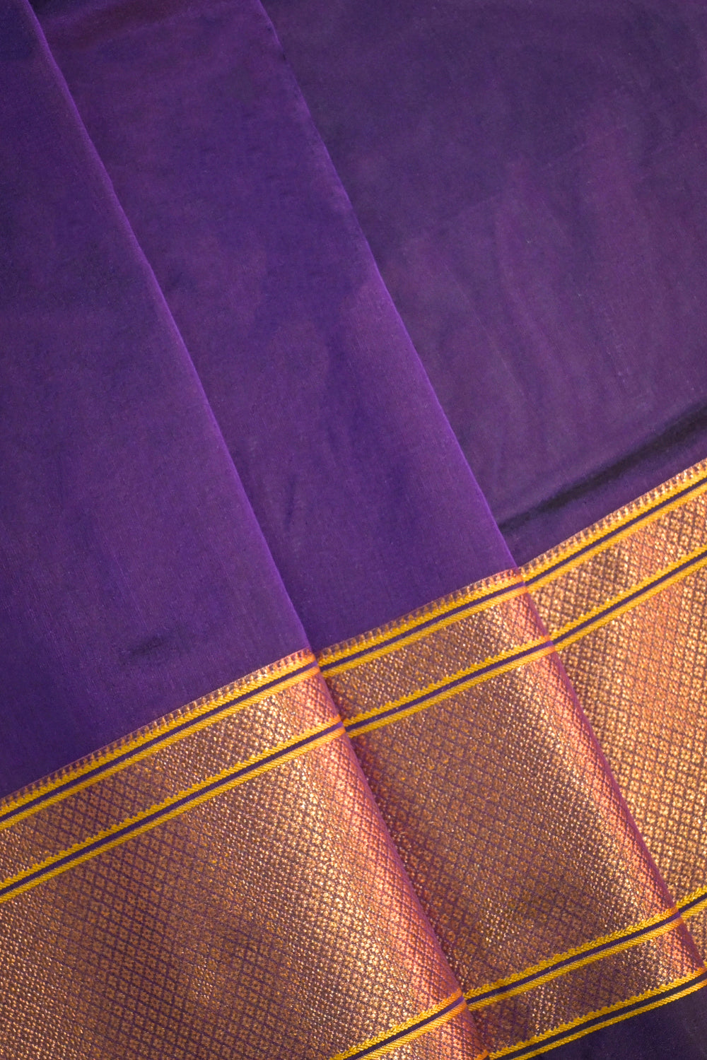 Semi Silk Woven Self Maharani Paithani