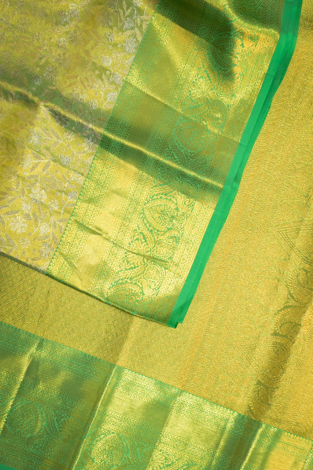 Kanjivaram Woven Jari Jaal Tissue
