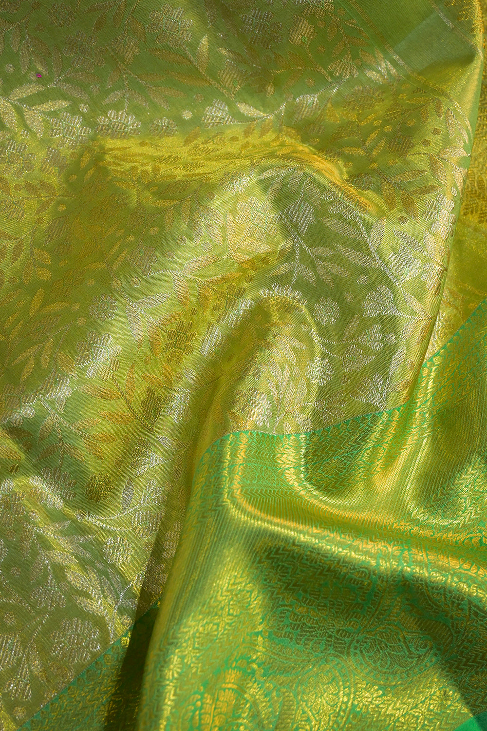 Kanjivaram Woven Jari Jaal Tissue