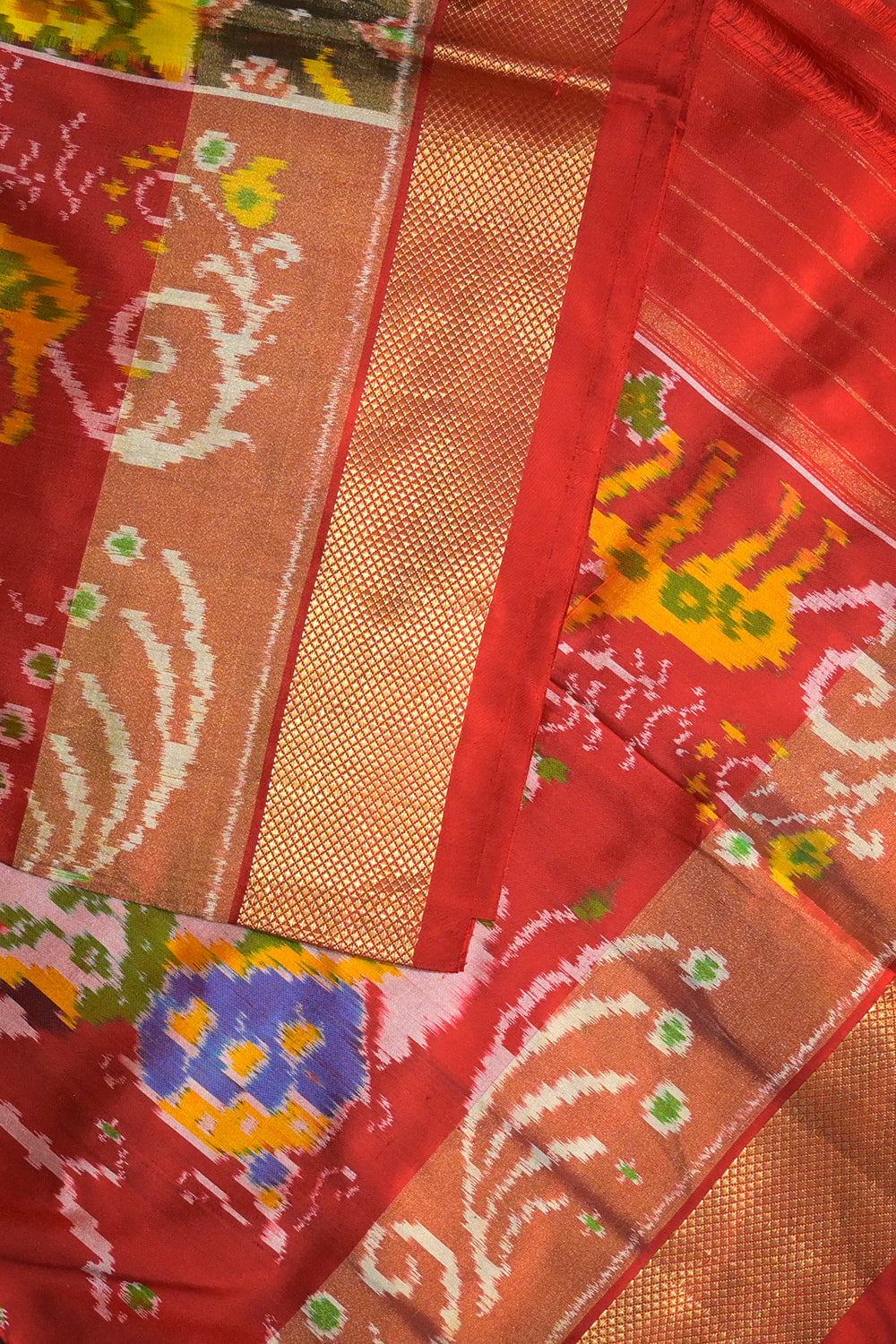 Ikkat Patola Tie And Dye Weave With Animal Print Weaving