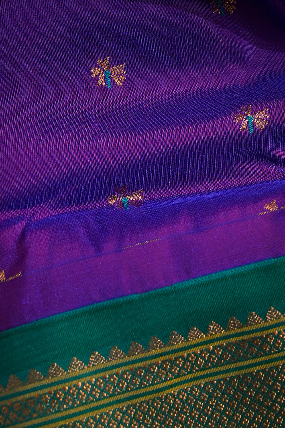 Semi Silk Woven Contrast Maharani Paithani