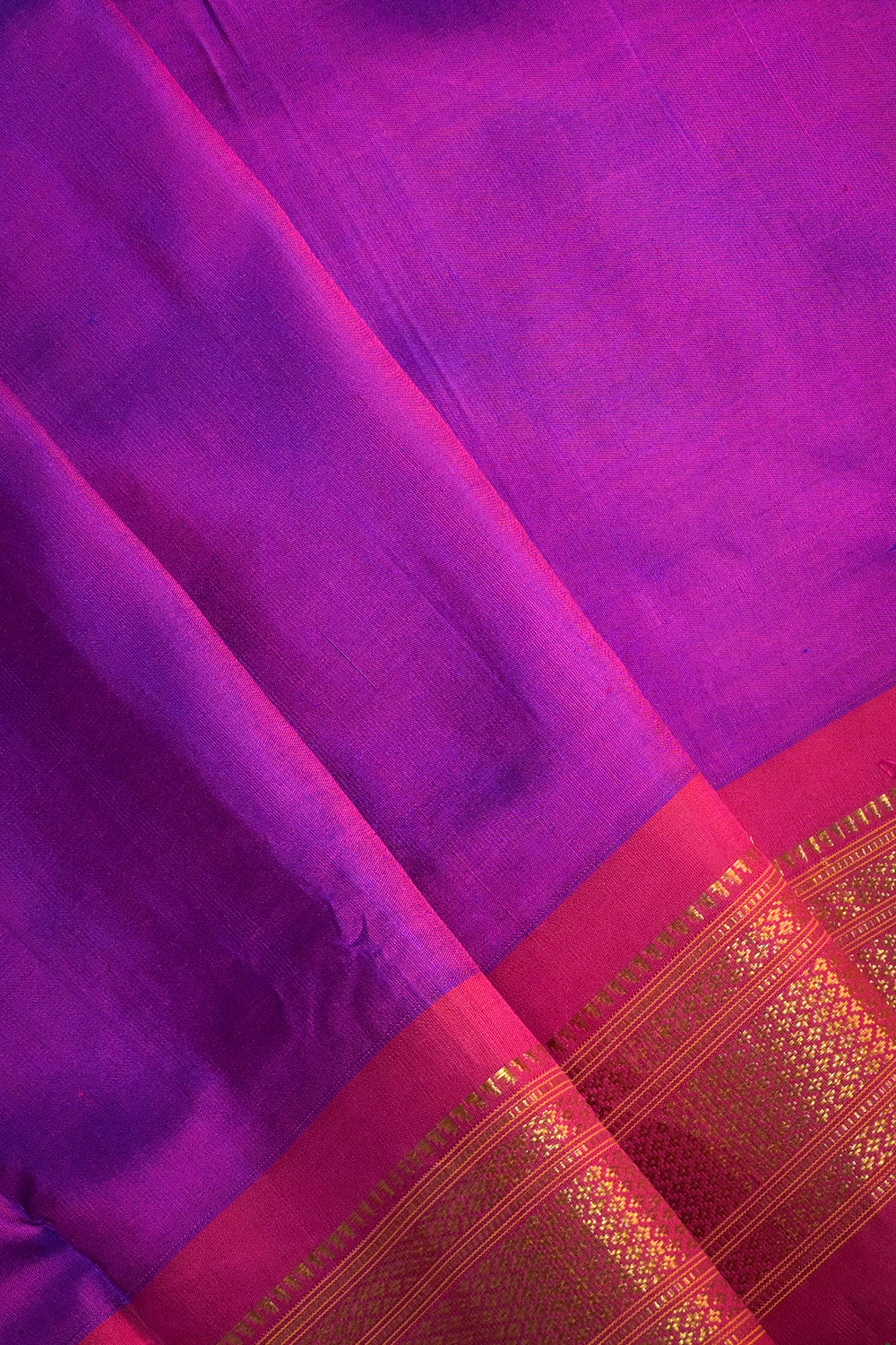 Paithani Handwoven Lining Paithani With Red contrast