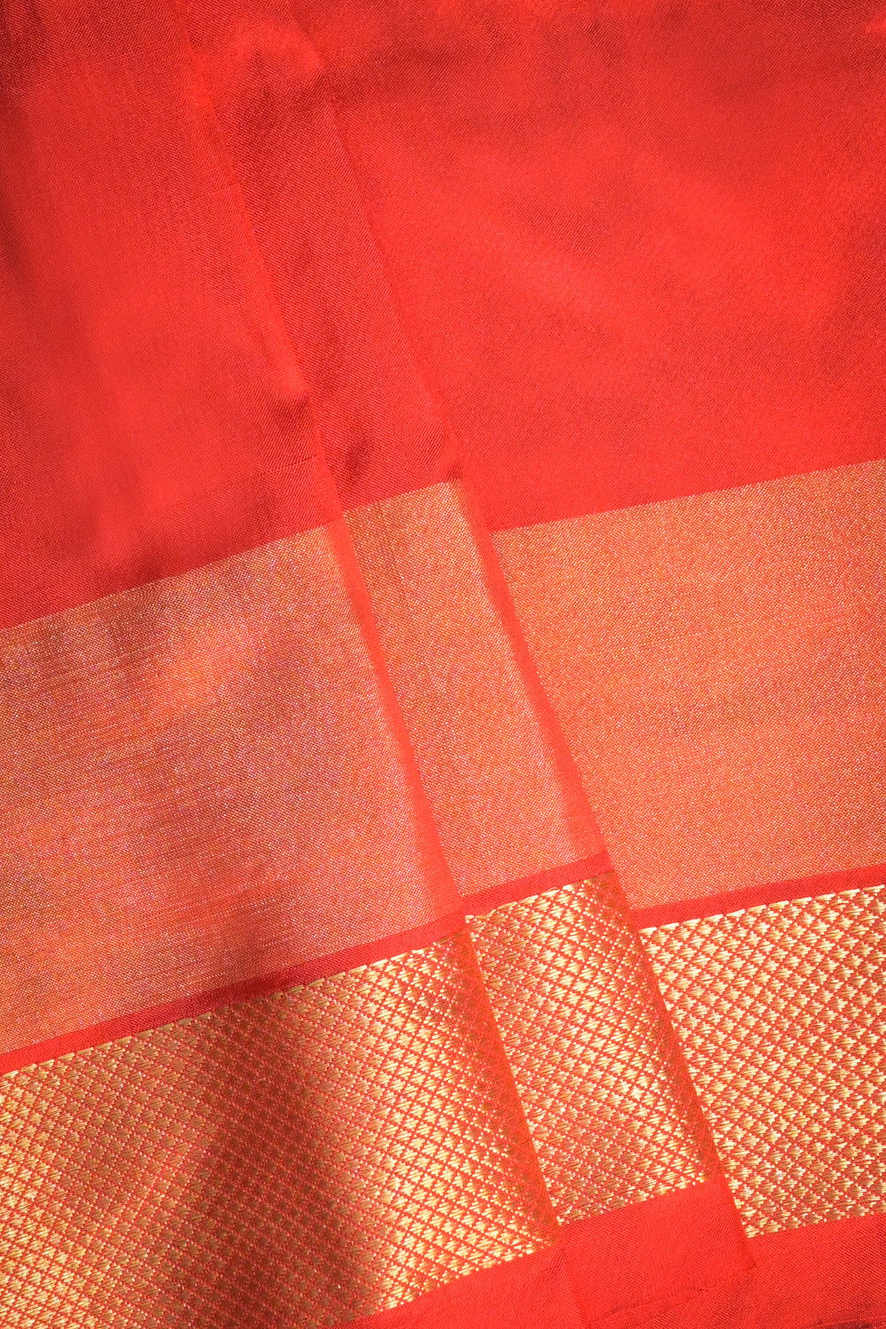 Ikkat Patola Tie And Dye Weave With Animal Print Weaving