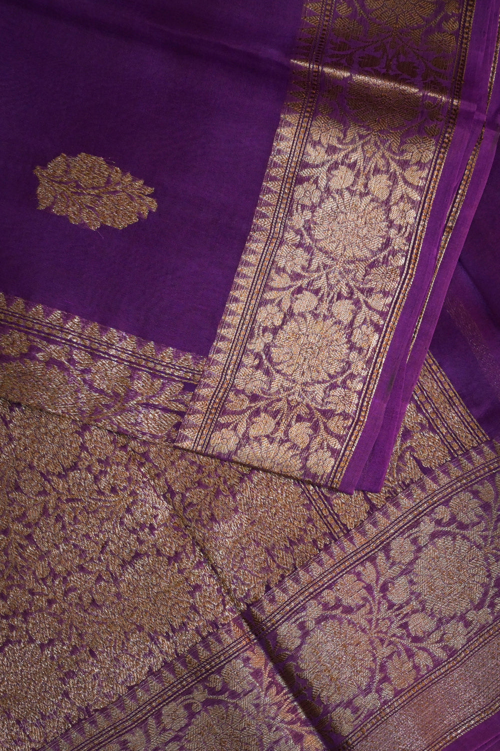 Organza Woven Antique Jari Motifs With Self Matching