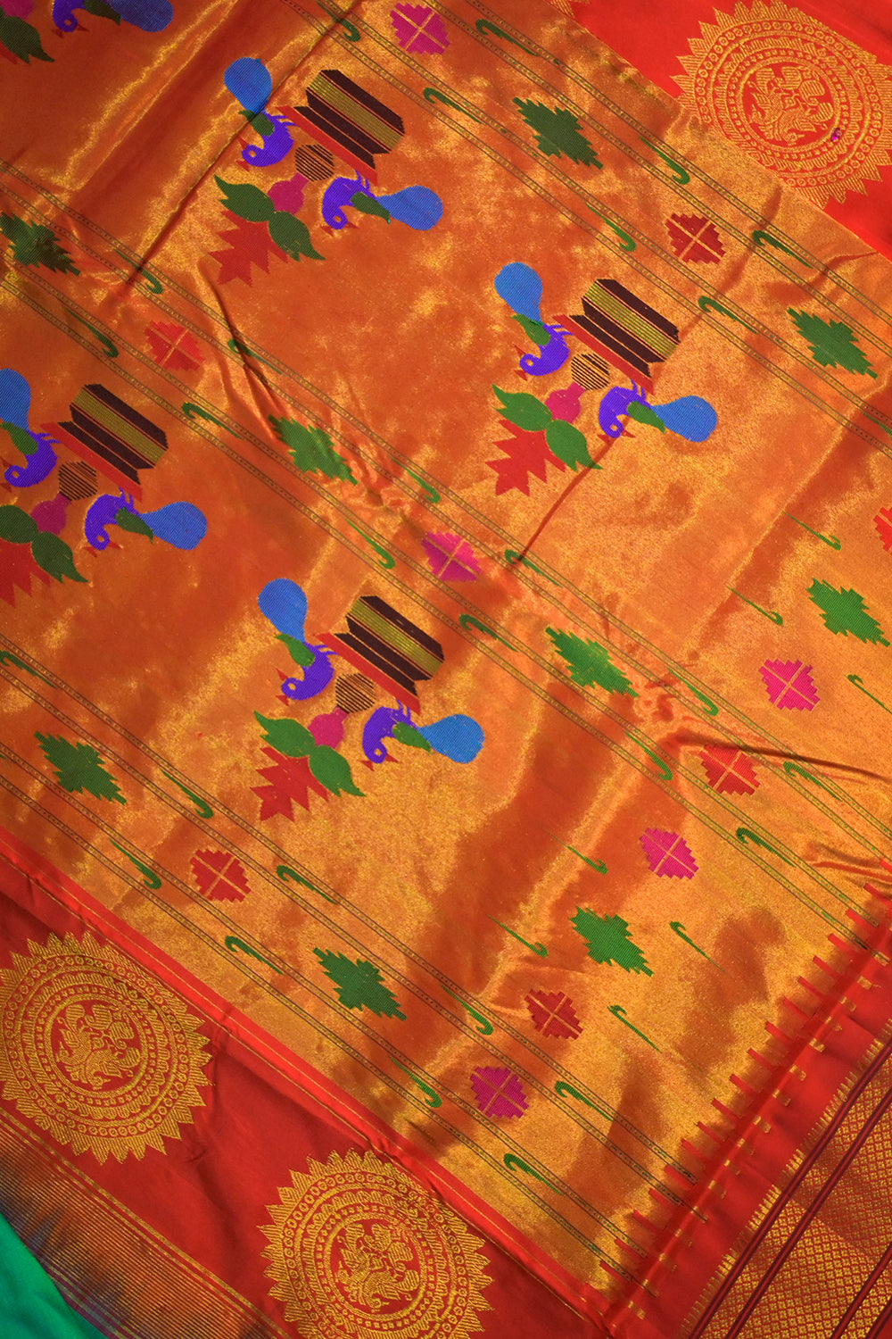 9yard Handwoven Pure Paithani With Chakri Buttis And Red Contrast