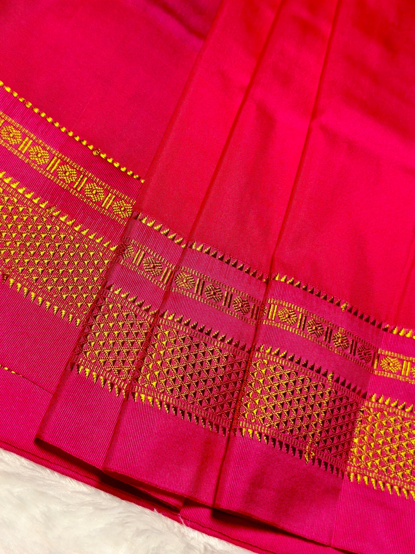 Kolhapuri Illkal Cotton Chex Saree
