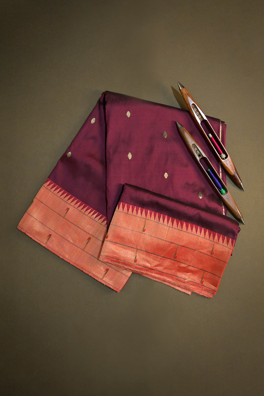 Paithani Handwoven Paithani With Triple Muniya Border