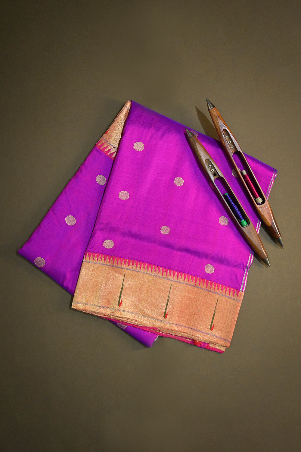 Paithani Handwoven Paithani With Single Muniya Border