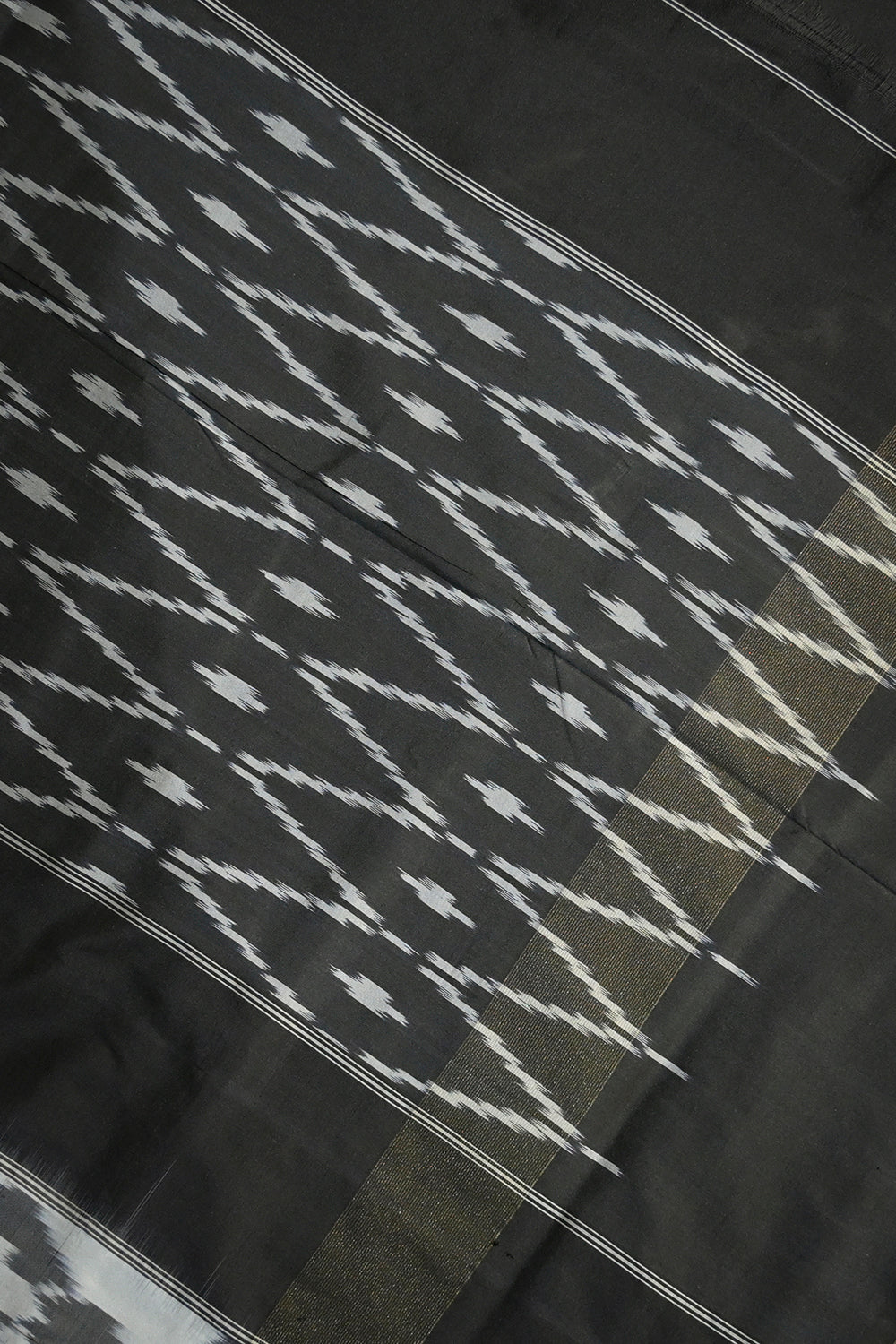 Ikkat Patola Tie And Dye Weave With Black Contrast