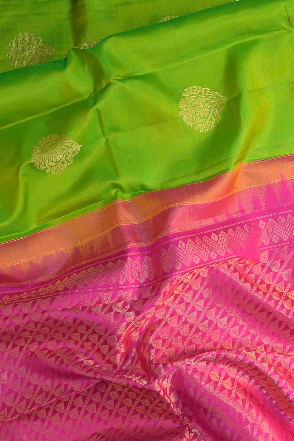 Soft Silk Woven Jari Motifs With Chex Multicoloured Border
