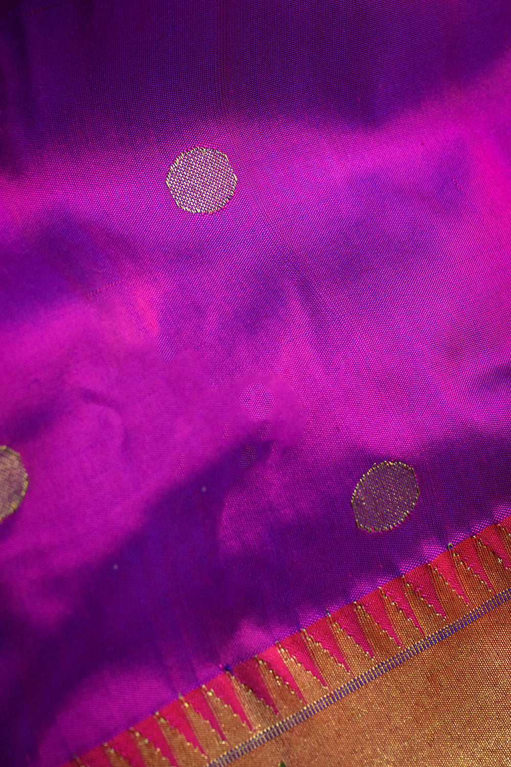 Paithani Handwoven Paithani With Single Muniya Border
