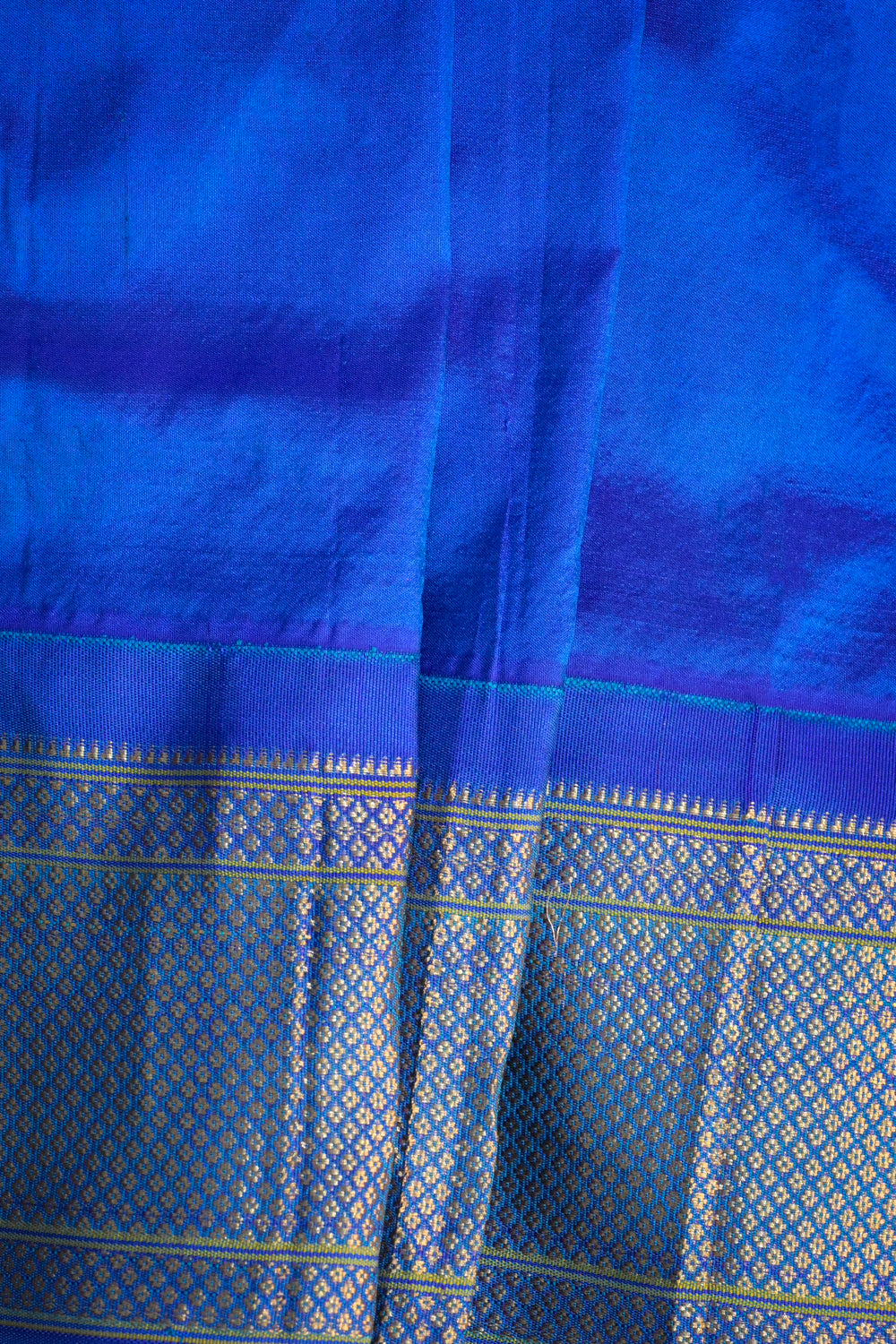 9yard Handwoven Pure Paithani With Peacock Meena Buttis