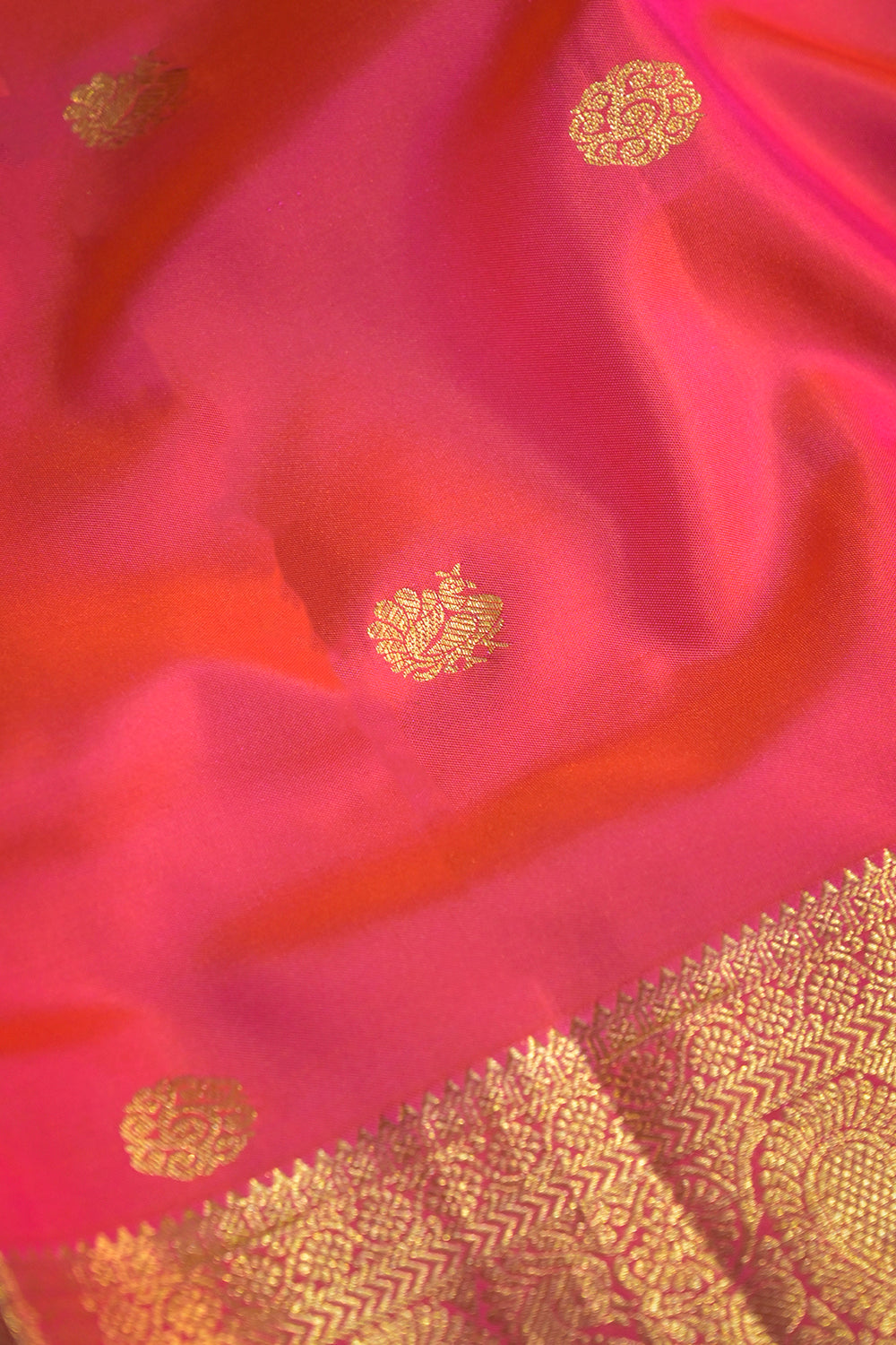 9yard Handwoven Jari Buttas Kanjivaram Silk With Self Matching