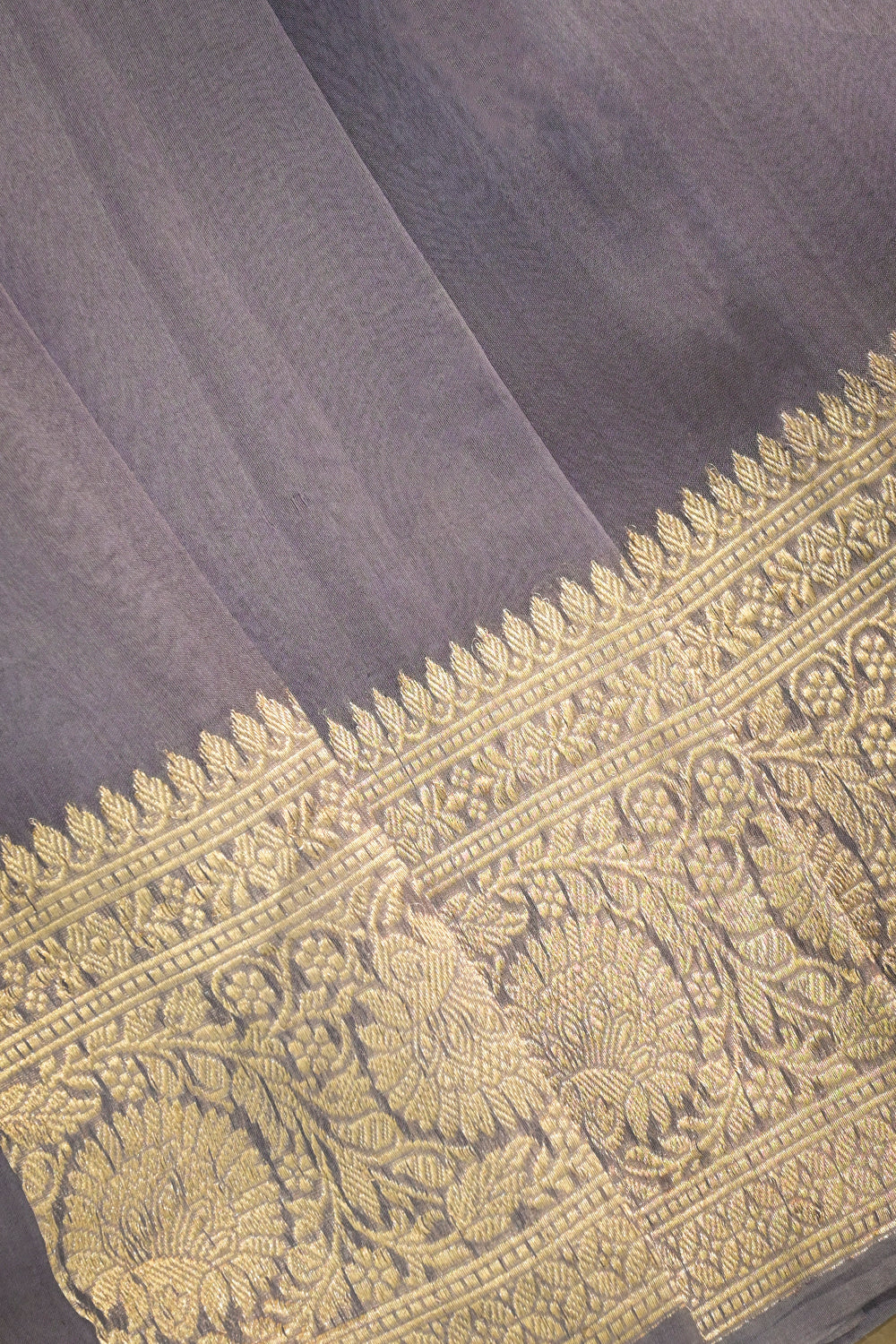 Organza Woven Jari Motifs With Self Matching