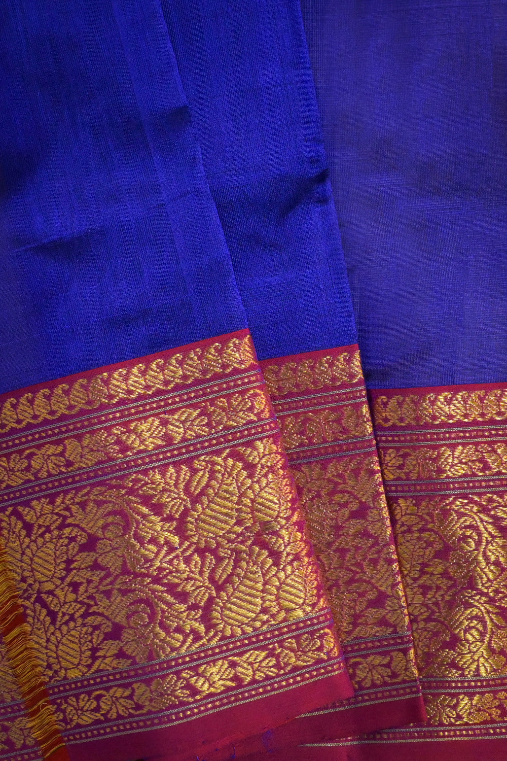 Chanderi Woven Leaf And Round Jari Motifs With Violet Contrast Pallu