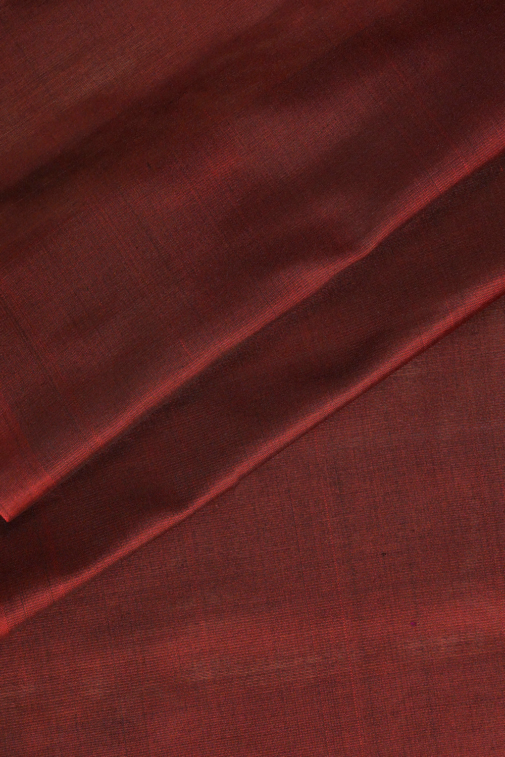 Soft Silk Woven Alternate Leaf And Peacock Jari Motifs