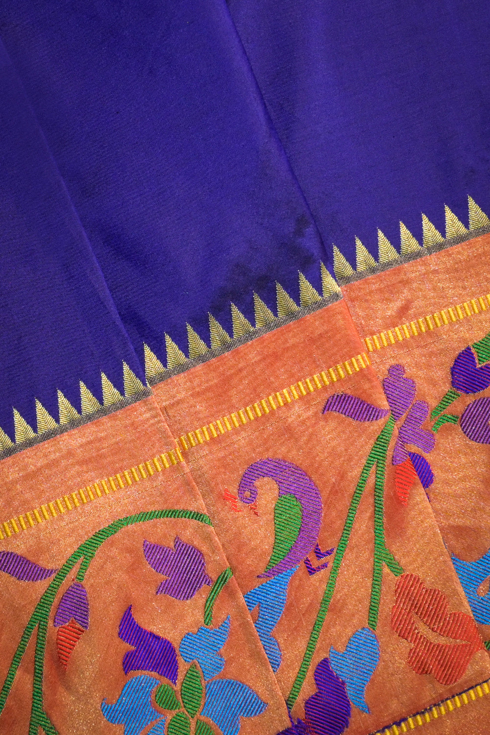 Paithani Handwoven Paithani With Lotus peacock Border