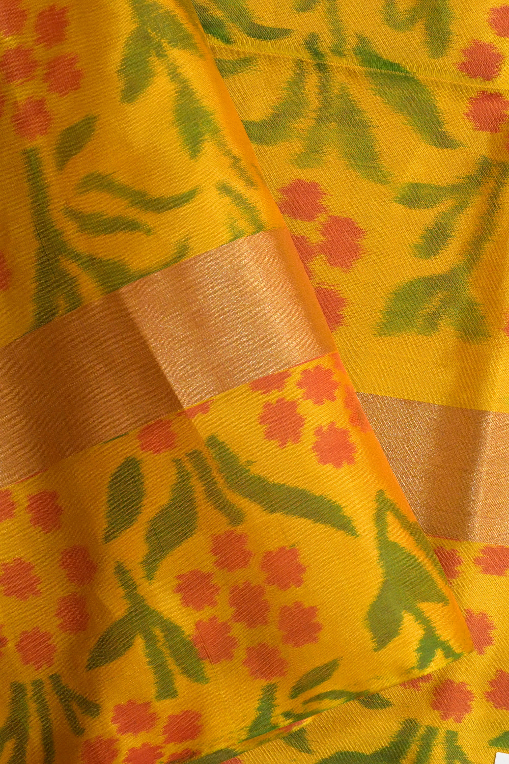 Soft Silk Woven Jari Motifs With Contrast Tie And Dye Weave