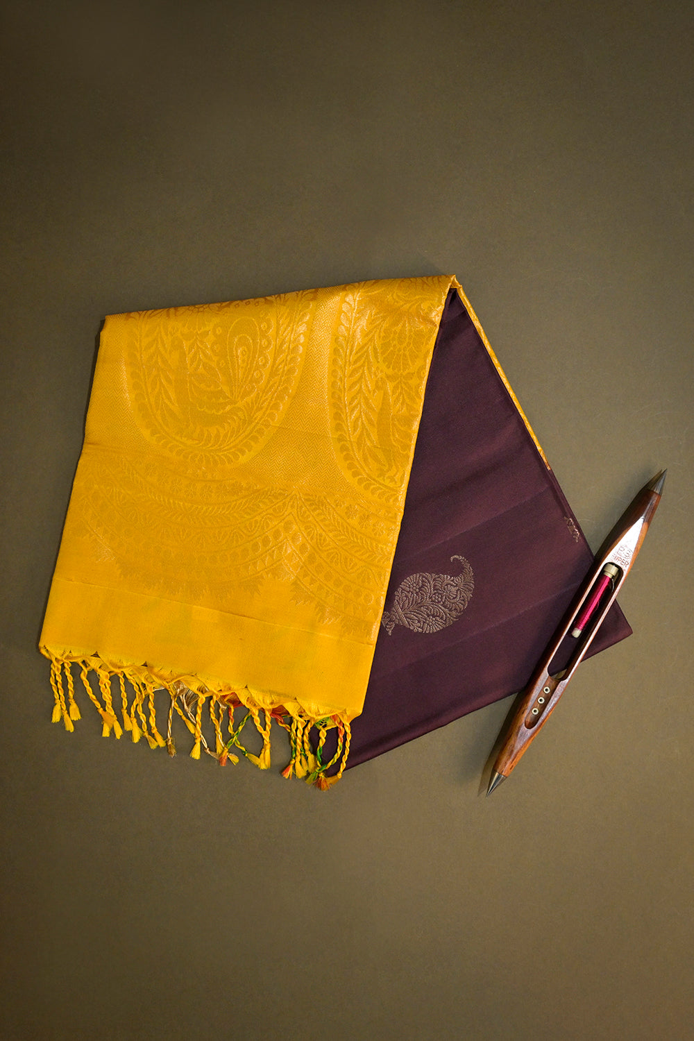 Soft Silk Woven Jari Motifs With Contrast Tie And Dye Weave