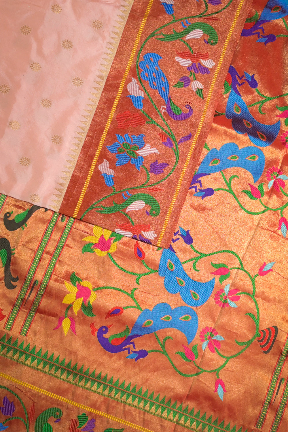 Paithani Handwoven Paithani With Lotus peacock Border