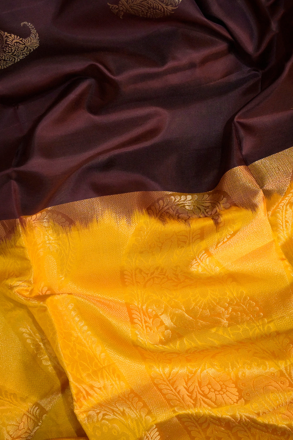 Soft Silk Woven Jari Motifs With Contrast Tie And Dye Weave