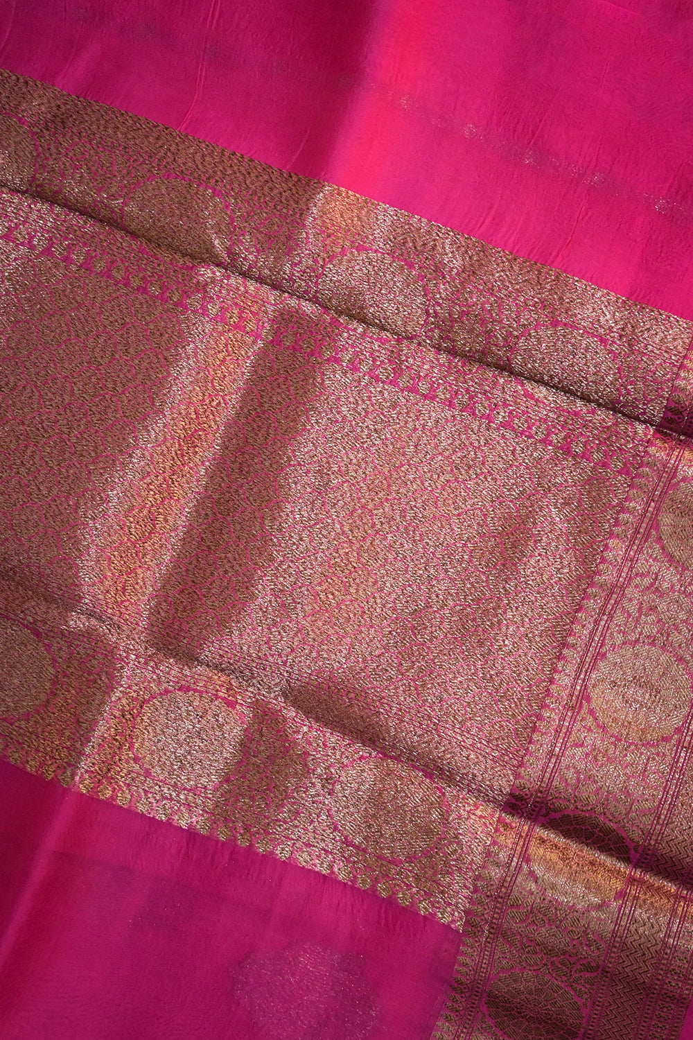 Organza Woven Antique Jari Motifs With Self Matching