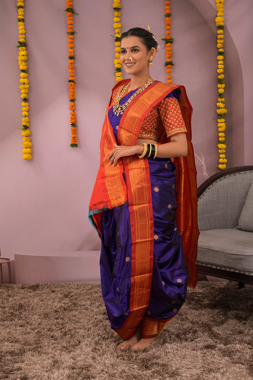 9yard Woven Sun Motifs With Red Contrast Border