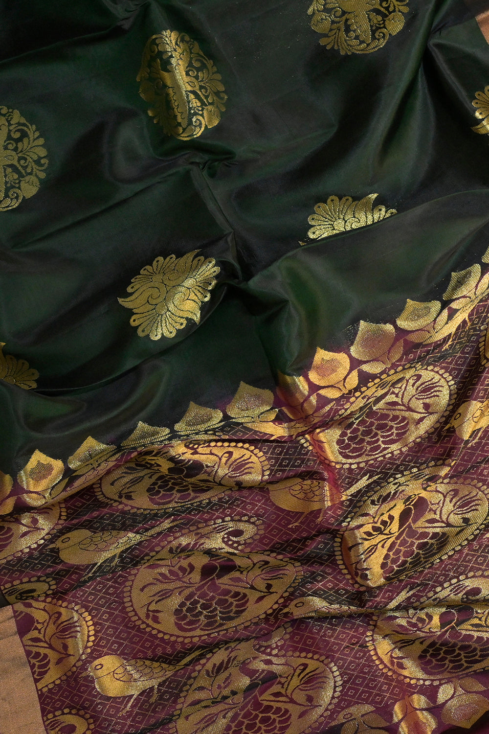 Soft Silk Woven Jari Motifs With Double Border