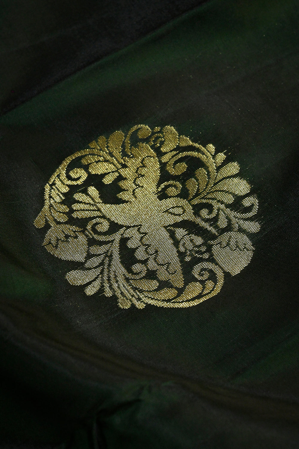 Soft Silk Woven Jari Motifs With Double Border