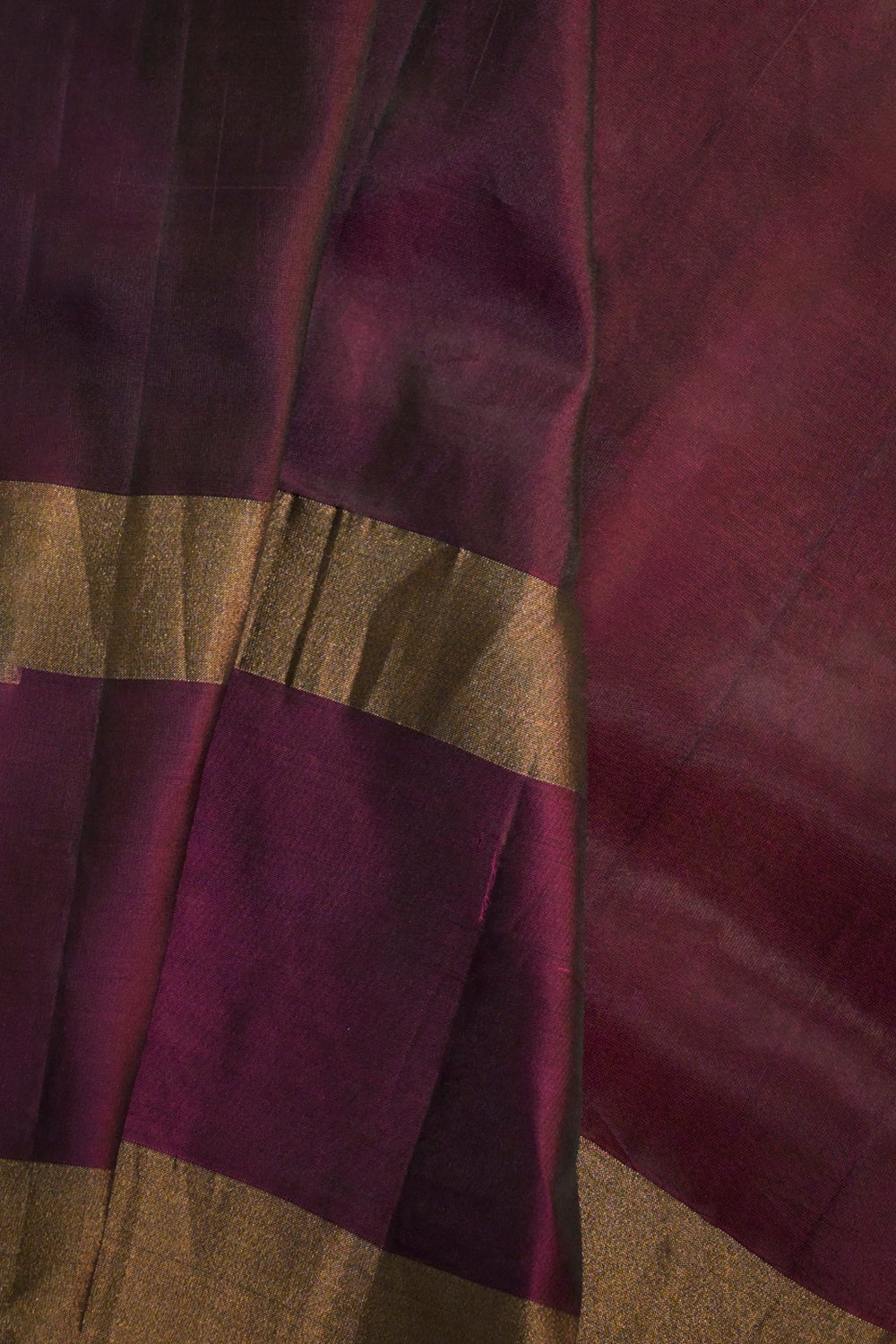 Soft Silk Woven Jari Motifs With Double Border