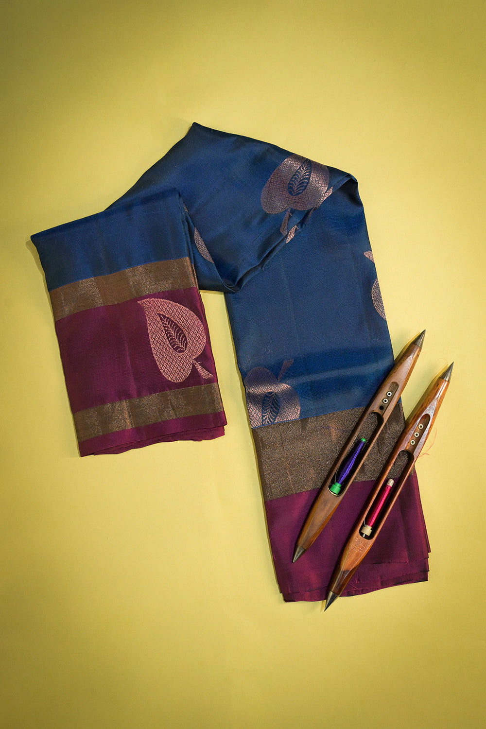 Soft Silk Woven Jari Motifs With Double Border