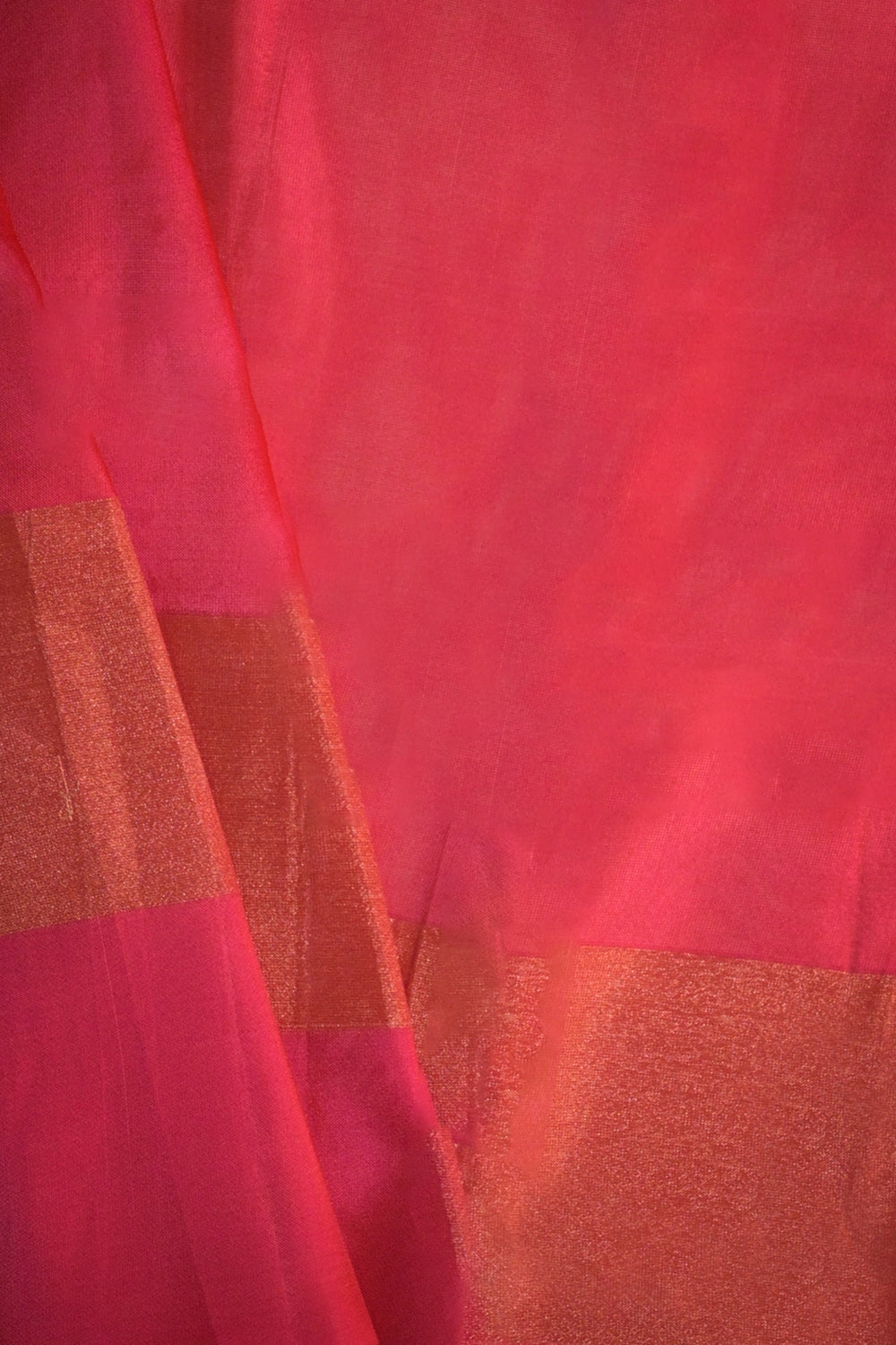 Soft Silk Woven Jari Motifs With Double Border
