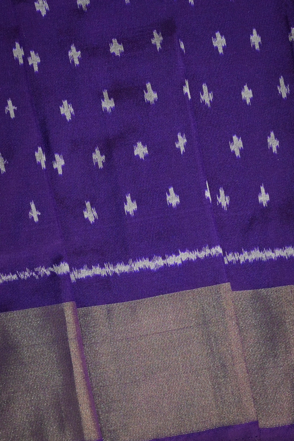 Ikkat Patola Tie And Dye Weave With Magenta Contrast