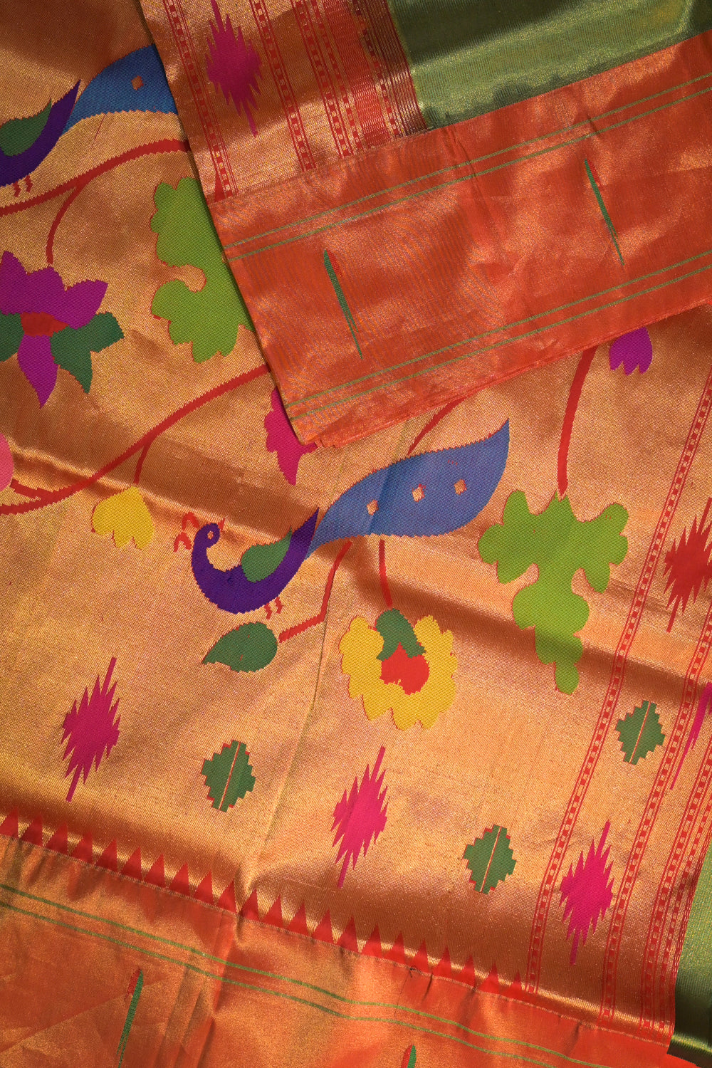 Paithani Handwoven Tissue Paithani With Single Muniya Border