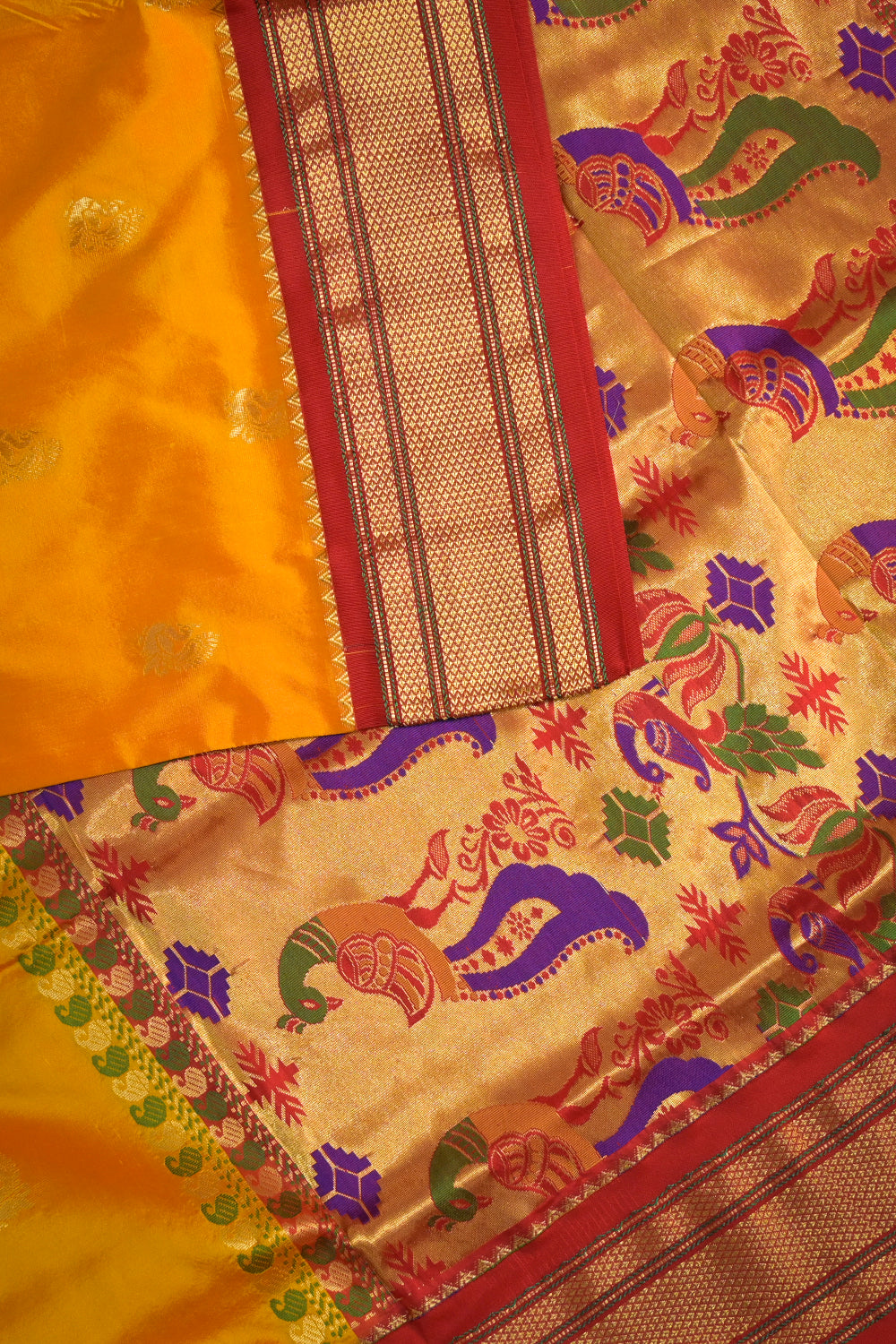 9yard Handwoven Pure Paithani With Peacock Jari Buttis And Red Contrast
