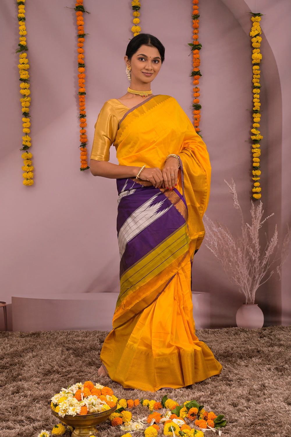 Ilkal Cotton Plain Body With Big Jari Border And Tope Pallu