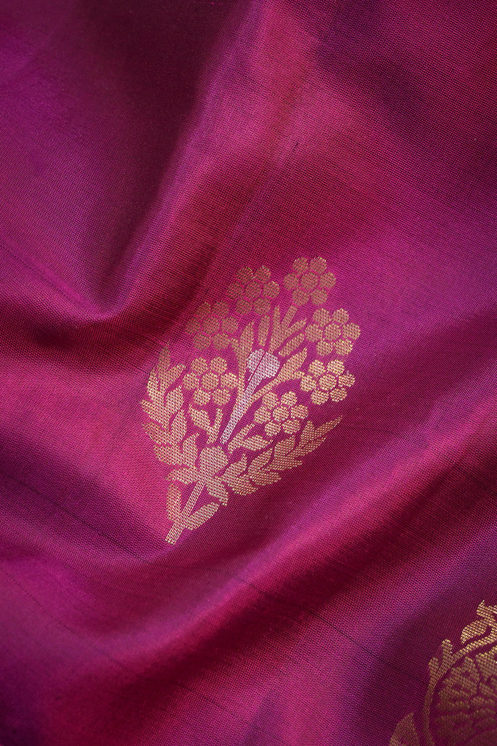Soft Silk Borderless With Jari Motifs With Green Contrast