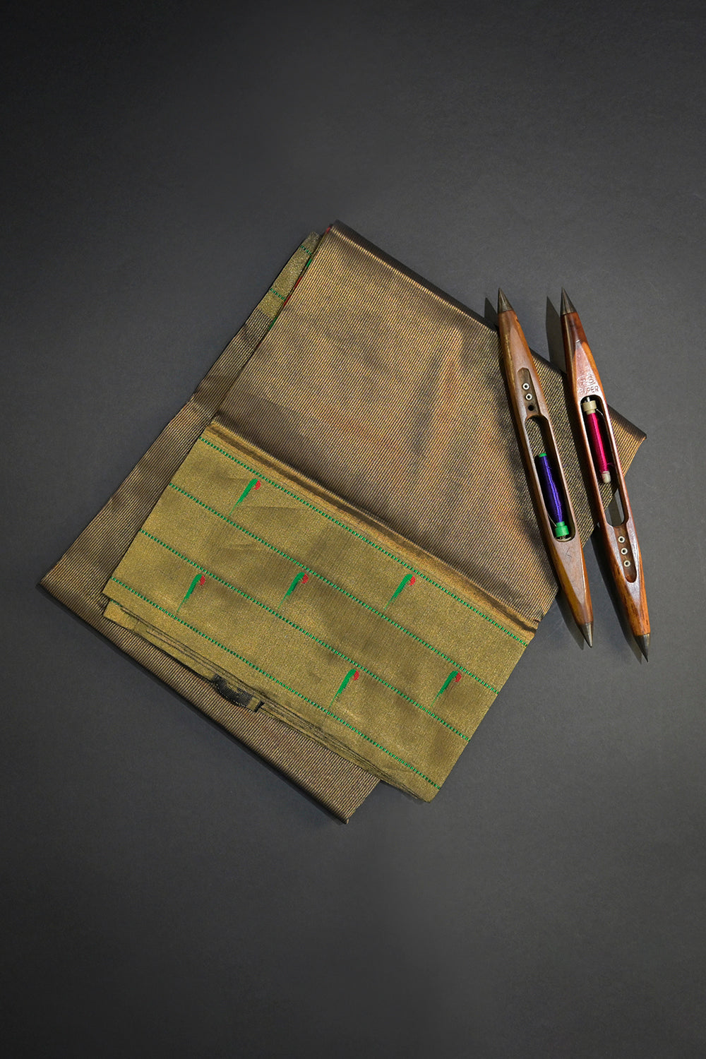 Paithani Handwoven Tissue Paithani With Triple Muniya Border