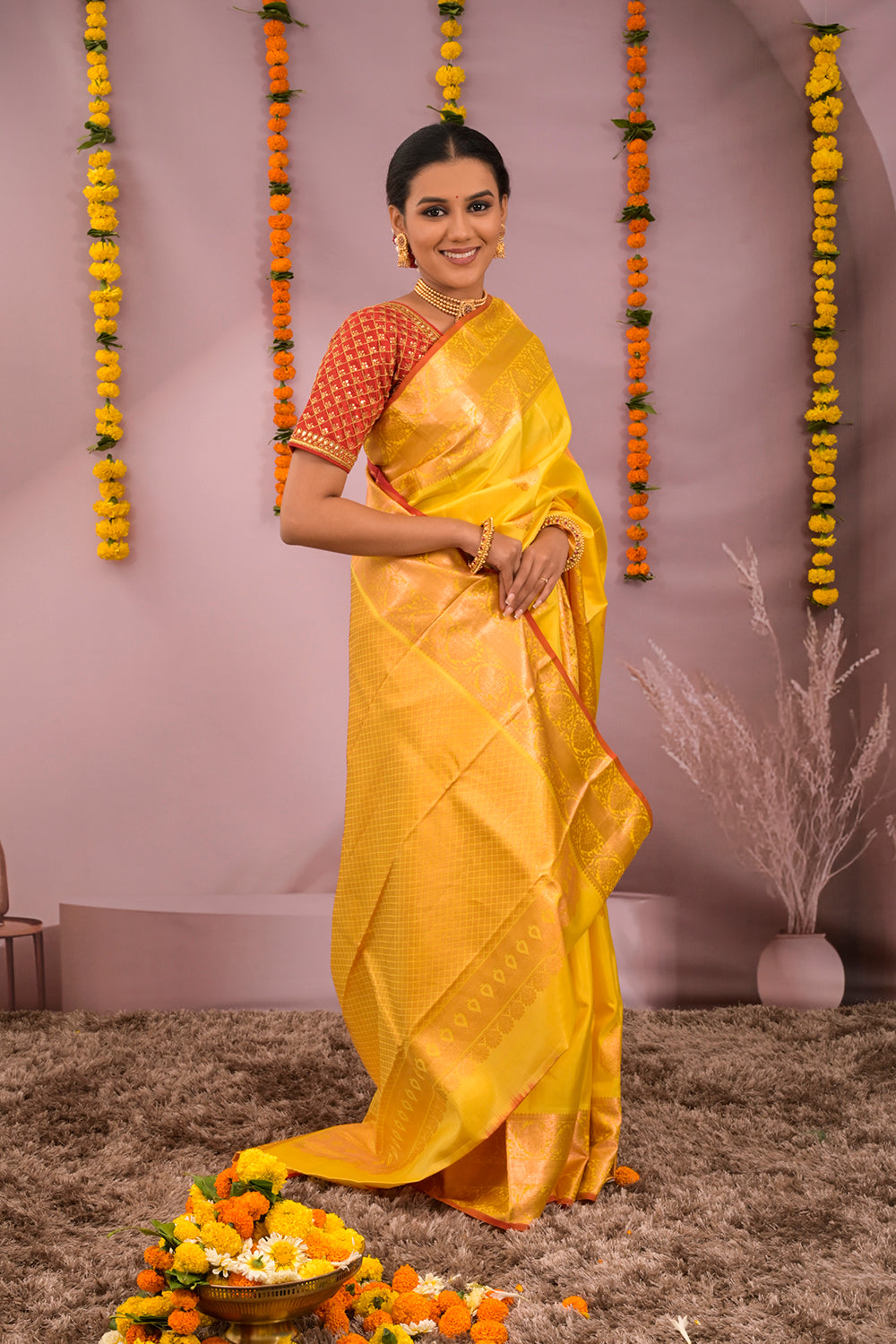 Kanjivaram Woven Jari Leafs Motifs With Self Matching Border