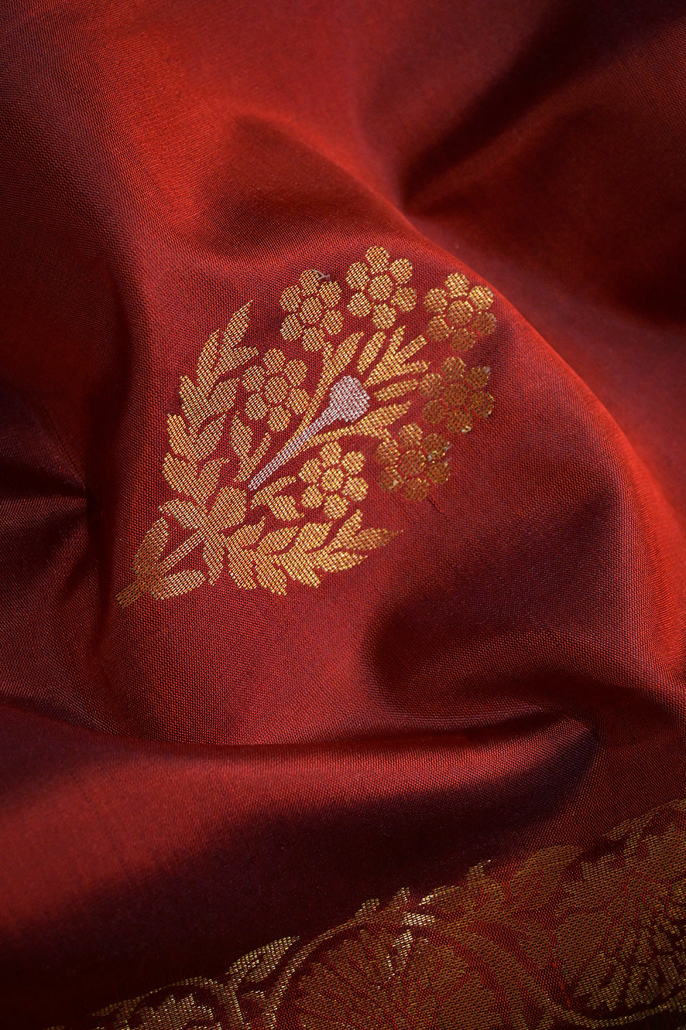 Soft Silk Borderless With Betel Leafs Jari Motifs With Green Contrast
