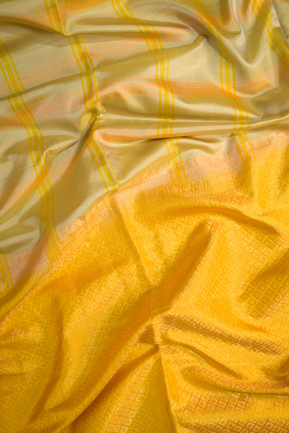 Soft Silk Woven Chex Pattern