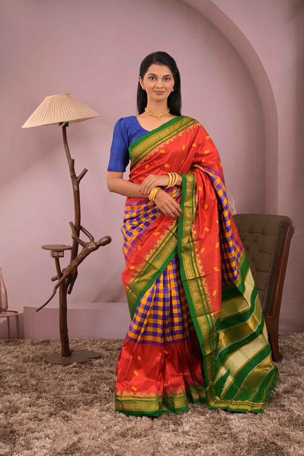 Kolhapuri Ilkal Woven Gold Jari Leaves Motifs with Multicoloured Chex
