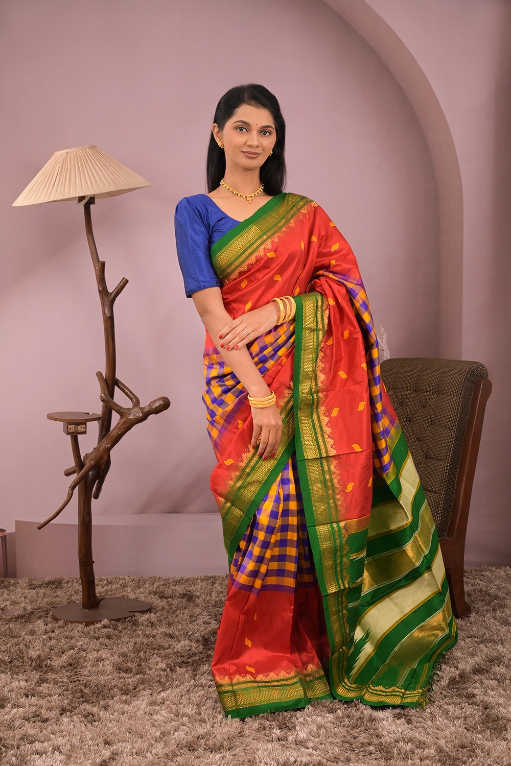Kolhapuri Ilkal Woven Gold Jari Leaves Motifs with Multicoloured Chex