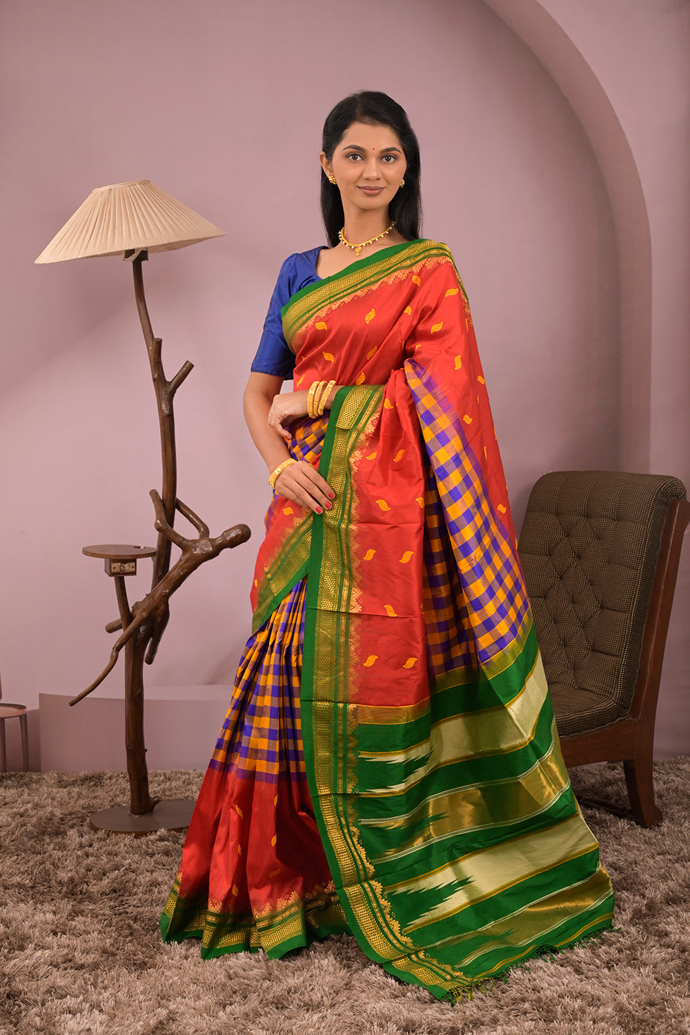 Kolhapuri Ilkal Woven Gold Jari Leaves Motifs with Multicoloured Chex