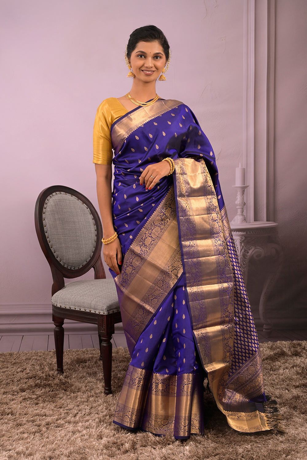 Kanjivaram Woven Gold Jari Motifs With Skirt Border